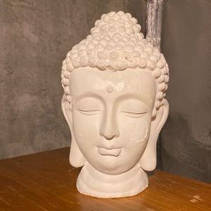 Buddha statue